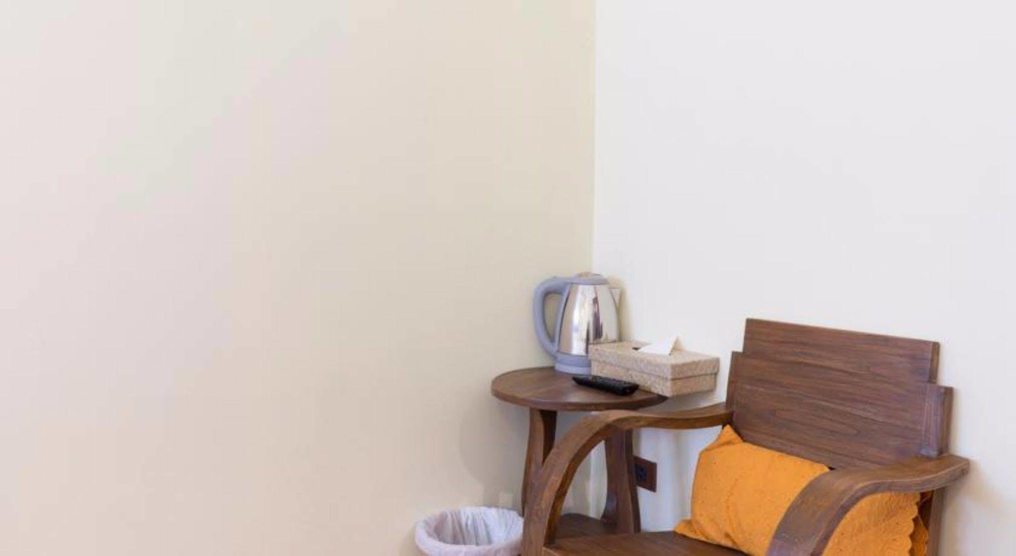 Manon Sleepeatdrink Bed and Breakfast Τσιάνγκ Μάι Εξωτερικό φωτογραφία