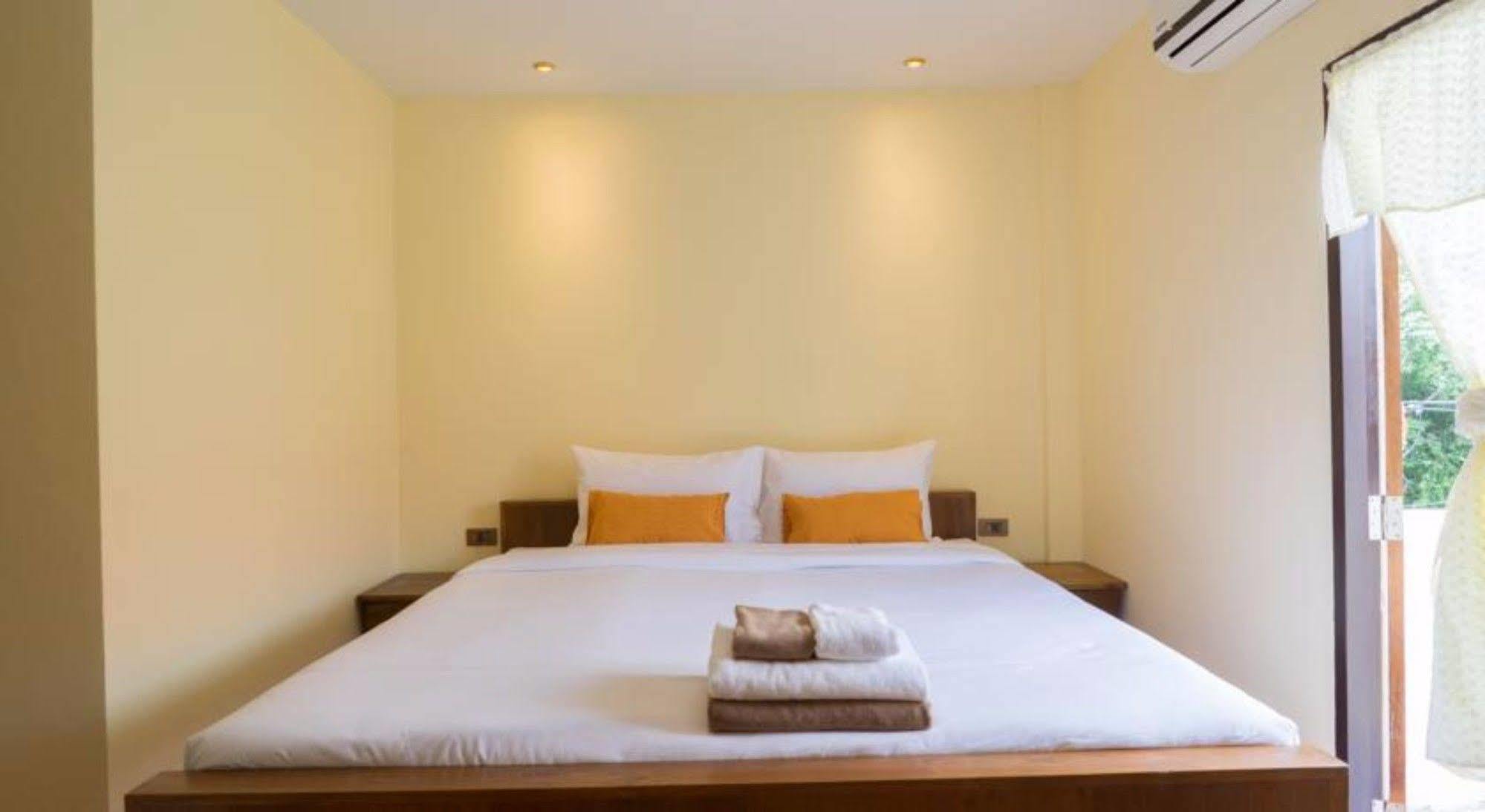 Manon Sleepeatdrink Bed and Breakfast Τσιάνγκ Μάι Εξωτερικό φωτογραφία