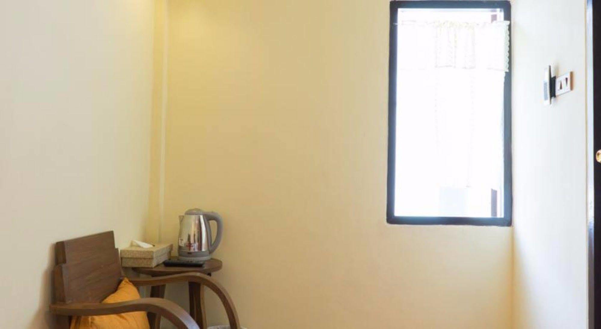 Manon Sleepeatdrink Bed and Breakfast Τσιάνγκ Μάι Εξωτερικό φωτογραφία