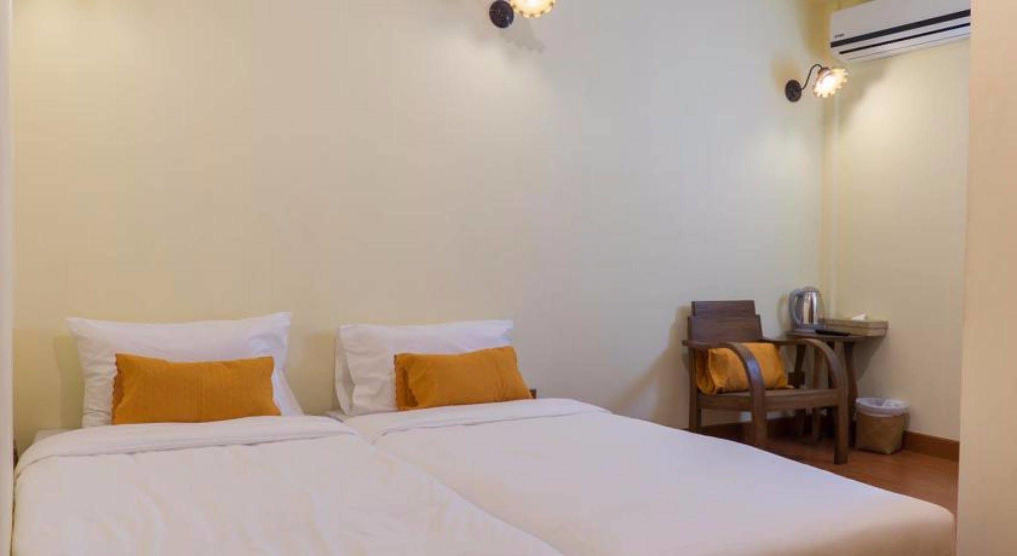 Manon Sleepeatdrink Bed and Breakfast Τσιάνγκ Μάι Εξωτερικό φωτογραφία